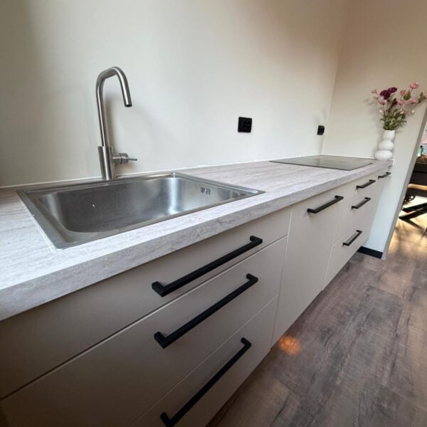 93d882d4-a408-4bb5-b1f0-7878584fae9a