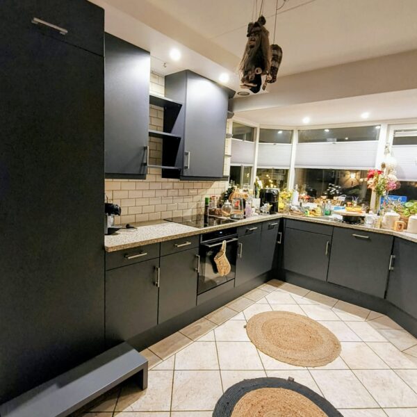 Keuken zwart gewrapt