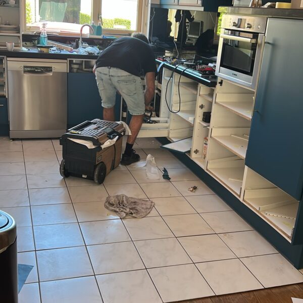 Keuken tijdens het wrappen in Breukelen